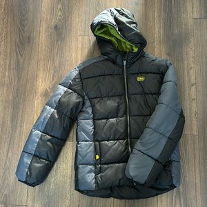 Boys winter puffer Jacket, size 14/16, grey and black with like green accent.